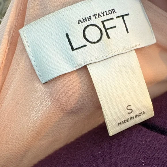 LOFT Soft Pink Floral Accent Blouse - Picture 2 of 9